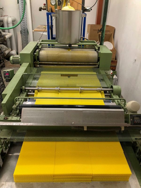 Imkerkontor-Froh Hagenow Portfolio Wachsmanufaktur 16