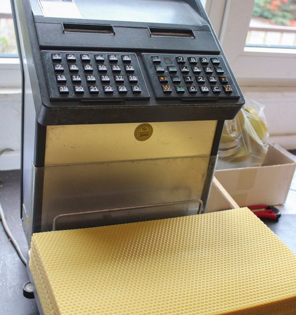 Imkerkontor-Froh Hagenow Portfolio Wachsmanufaktur 10