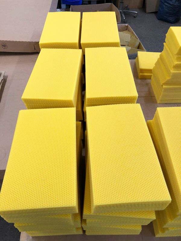 Imkerkontor-Froh Hagenow Portfolio Wachsmanufaktur 13