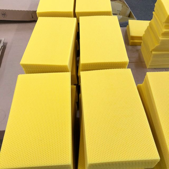 Imkerkontor-Froh Hagenow Portfolio Wachsmanufaktur 13